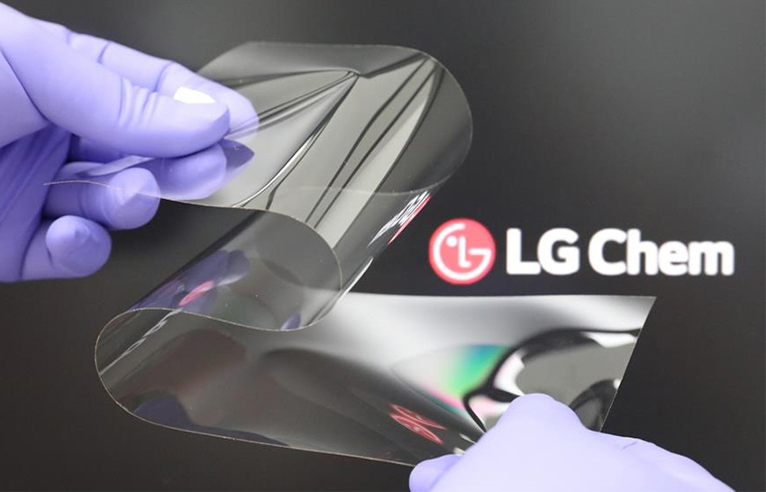LG Chem mengembangkan lapisan luar plastik baru untuk layar lipat