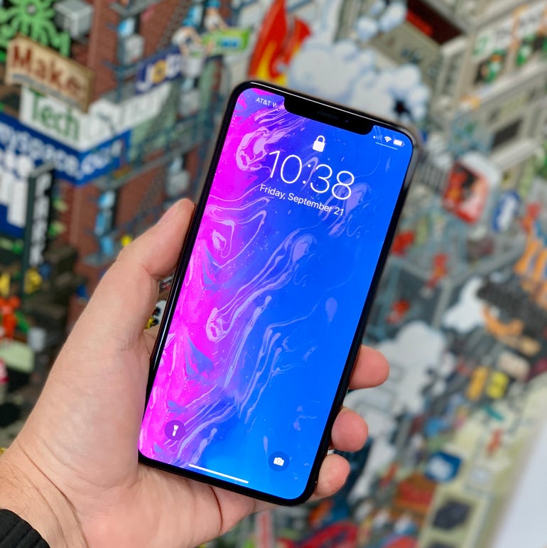 Iphone Xs Max First Impressions It S Big But Not Too Big Zdnet