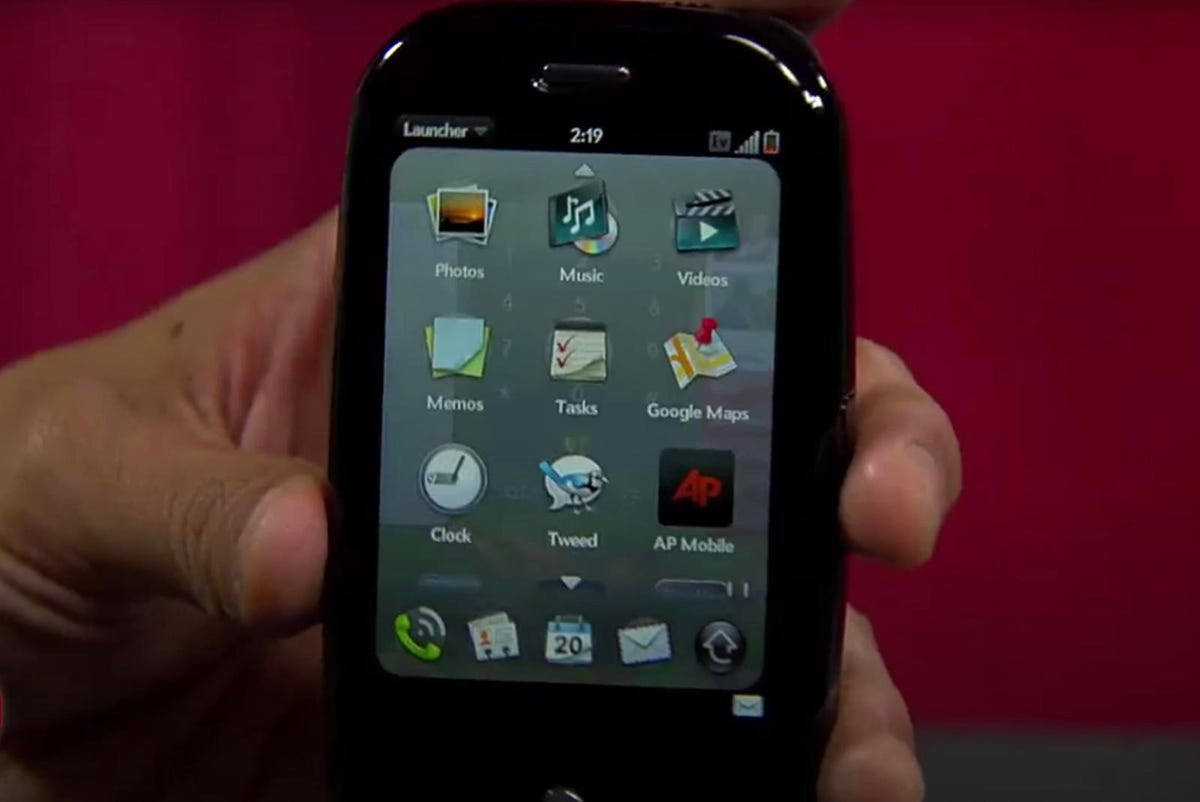palm-pre-with-webos.jpg
