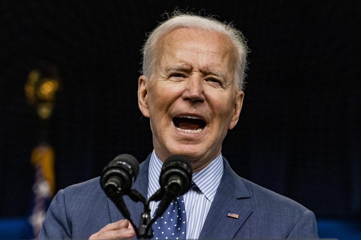 Joe Biden invite à renforcer ses défenses contre les cyberattaques russes