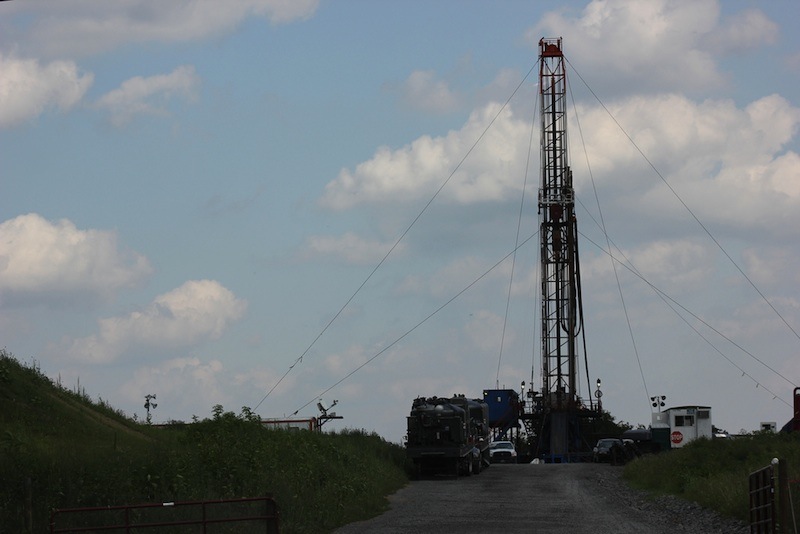 frack-rig-wcn247-flickr1.jpg