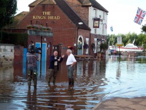 severn_flood_2007_interview_with_itv_central-300x225.jpg