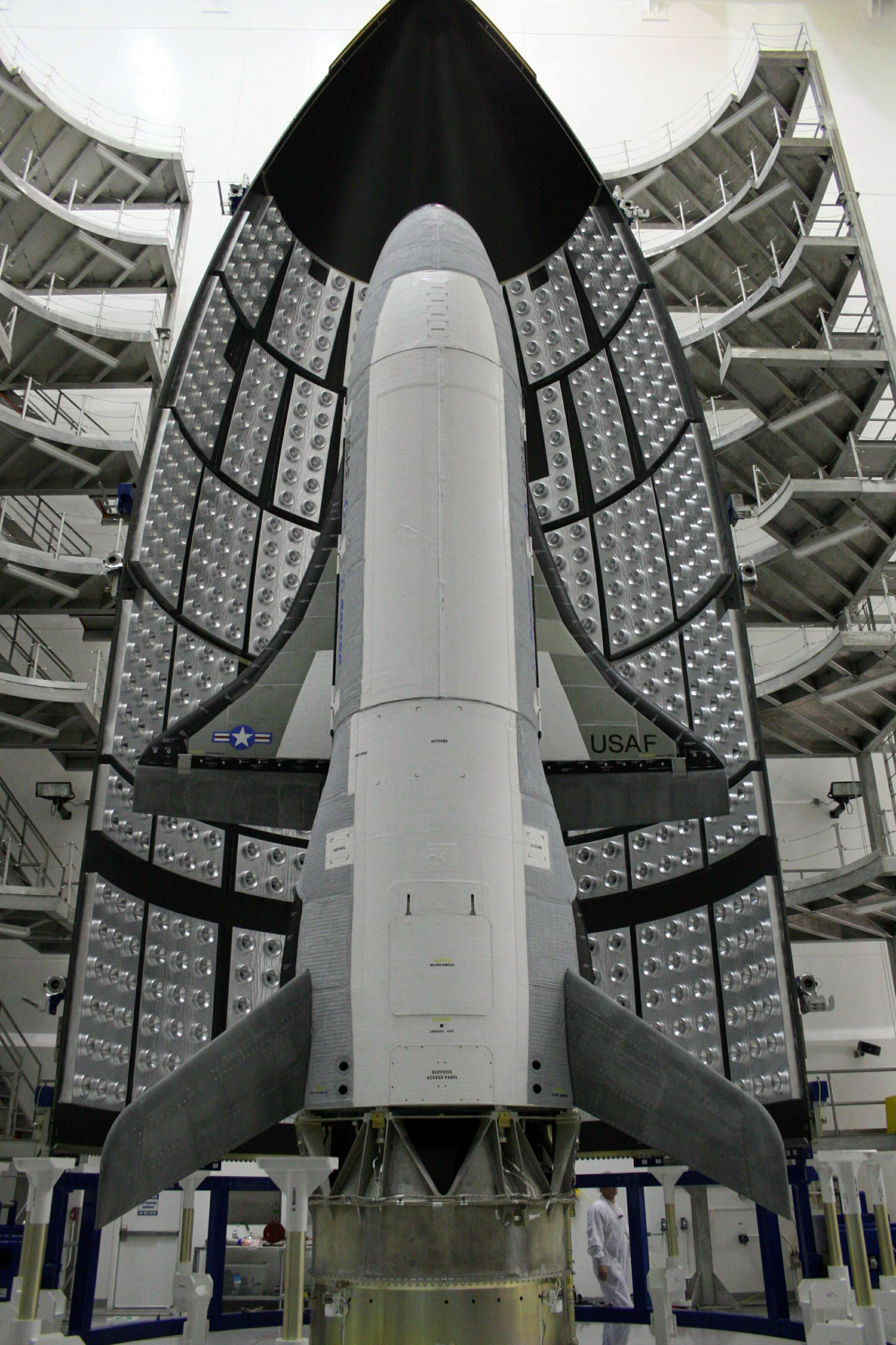 boeing_x-37b_inside_payload_fairing_before_launch.jpeg