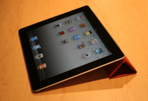 Apple's iPad 2 will go on sale on Friday 25 March at Â£399 for the cheapest model