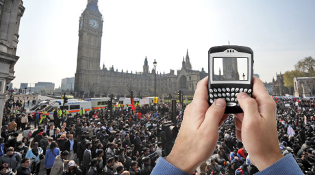 protest-london-blackberry-igen-zaw2.png