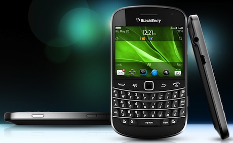 zdnet-blackberry-bold-9900-rim.jpg