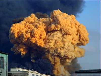 chemical-explosion-from-peoples-daily.jpg