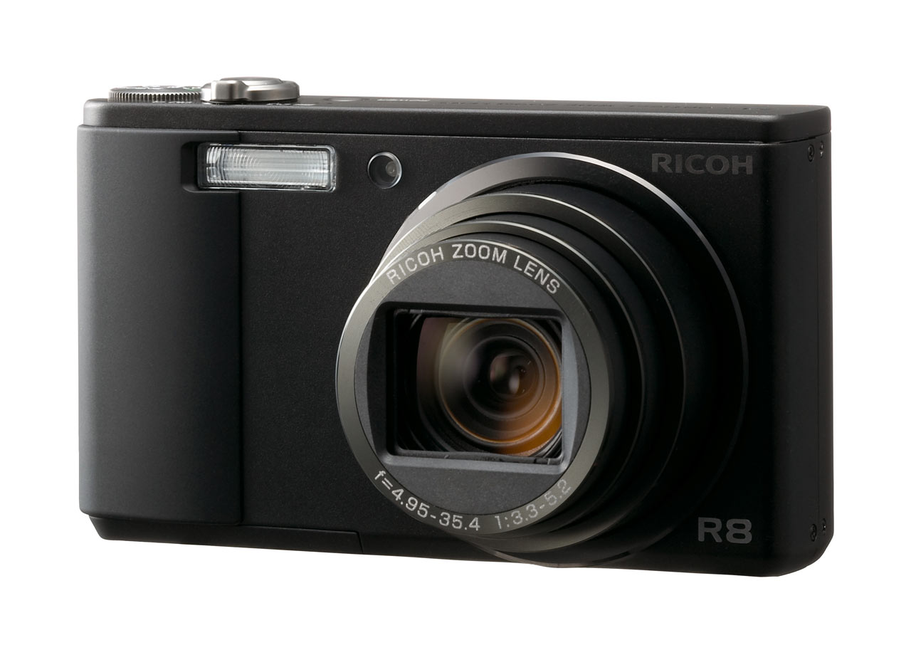 New Ricoh R8 sports wide 7.5x zoom lens in a compact body.