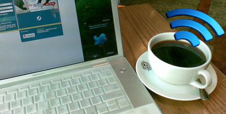 coffee-shop-wifi-free-laptop-zaw2.png