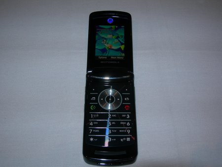 Motorola Razr2 shown at Linuxworld in August