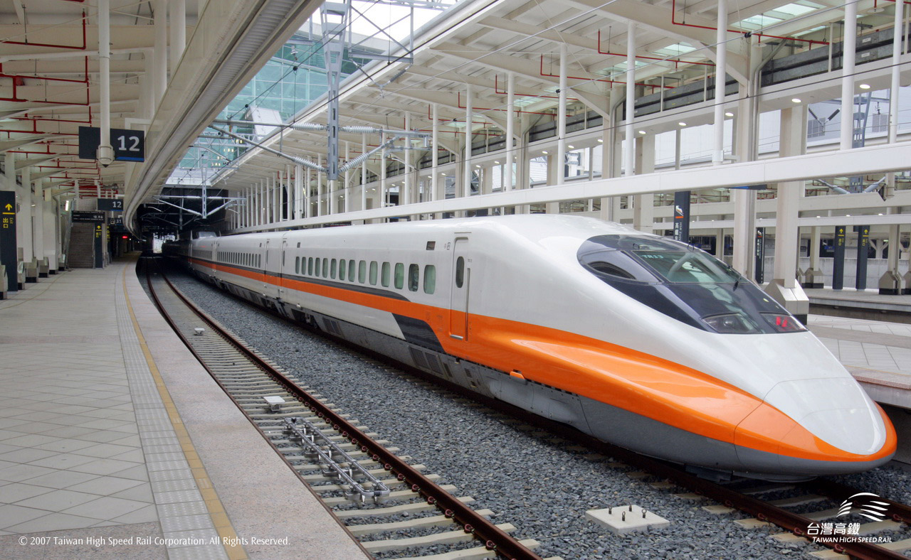 taiwan-train.jpg