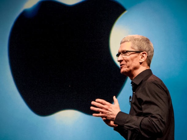 tim-cook-on-stage-610px