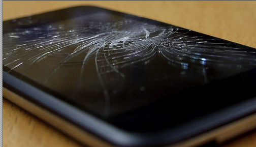 cracked-ipod-touch.png