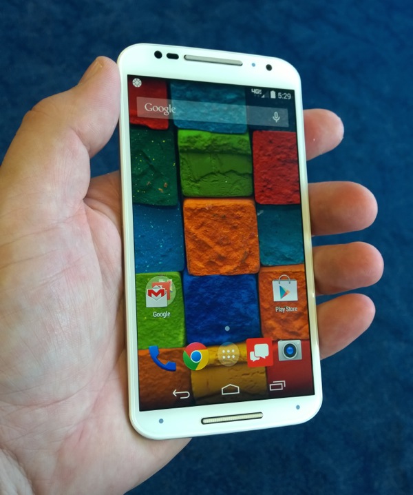 Moto X (2014) review: Bigger display, metal frame, and experiences make it the best | ZDNET