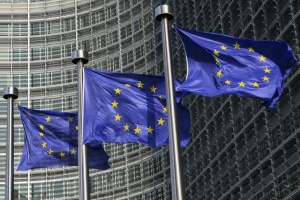 eu-european-commission- law restrict data collection sale internet firms