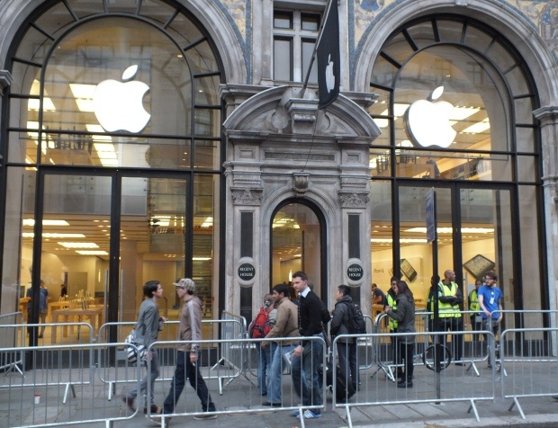 iphone-5-apple-store-london-620x476