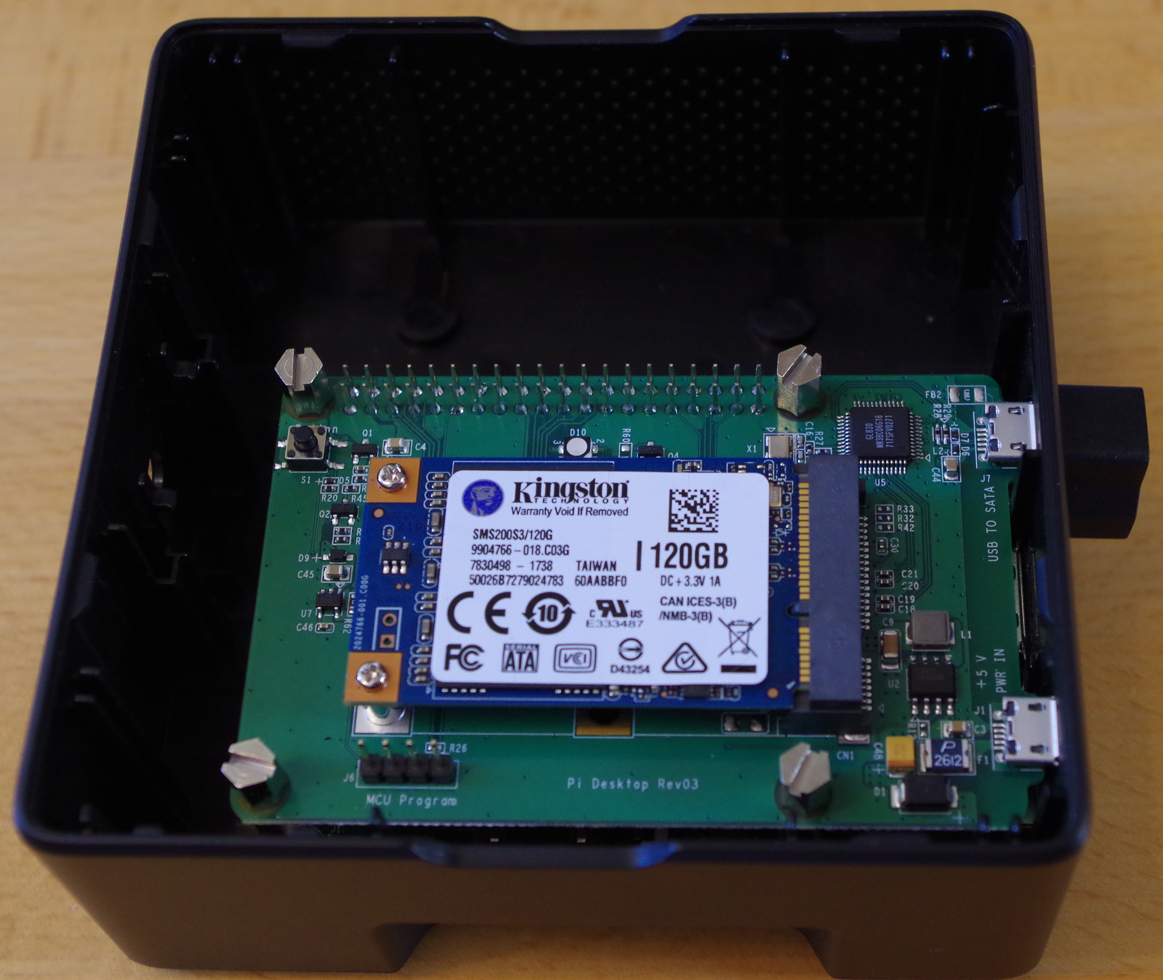 Raspberry Pi: Adding an SSD drive to the Pi-Desktop kit