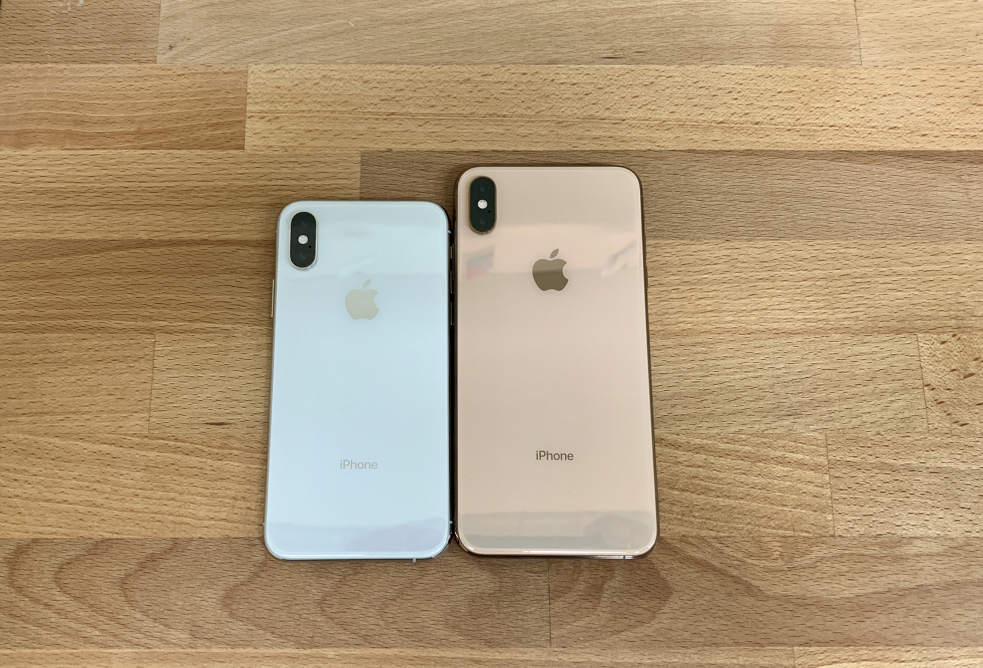 iPhone XS review: Everything Apple has to offer, but in a smaller 