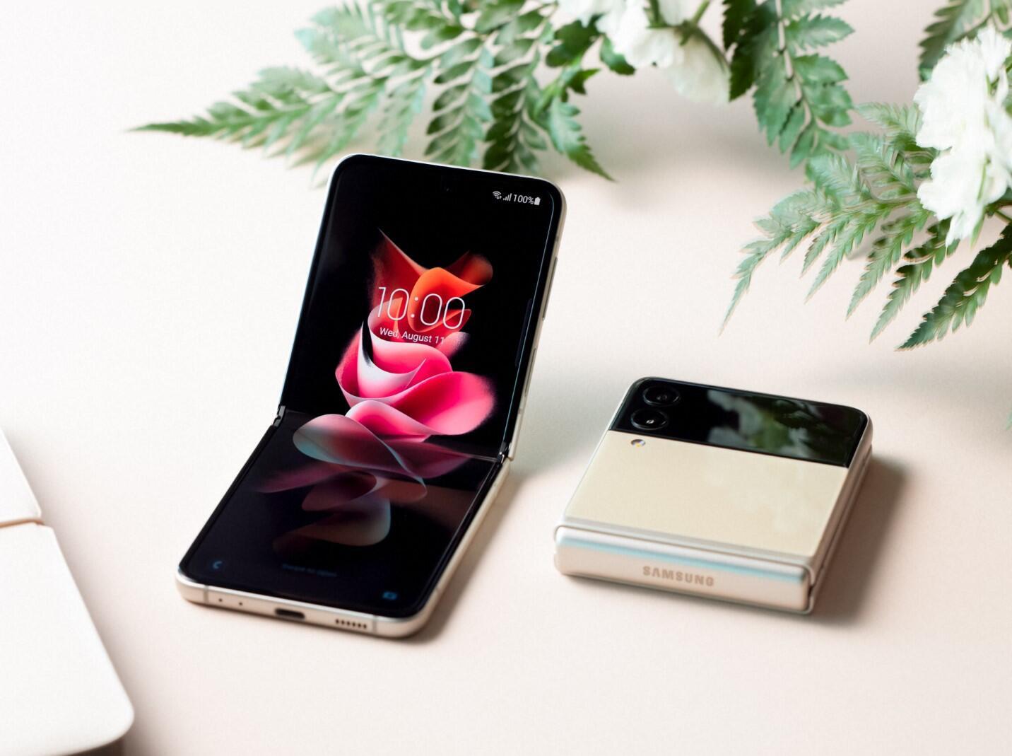 Samsung Galaxy Z Flip 3 review: A stunning foldable | ZDNET