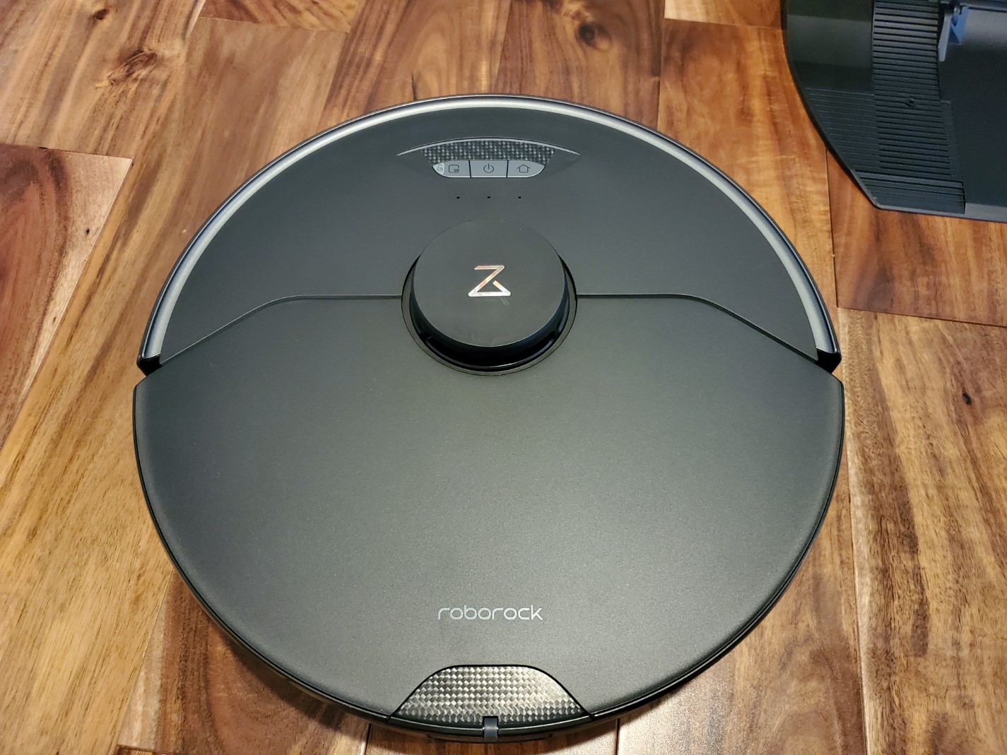 Roborock S7 MaxV Ultra review: a high-end robot vacuum for a very