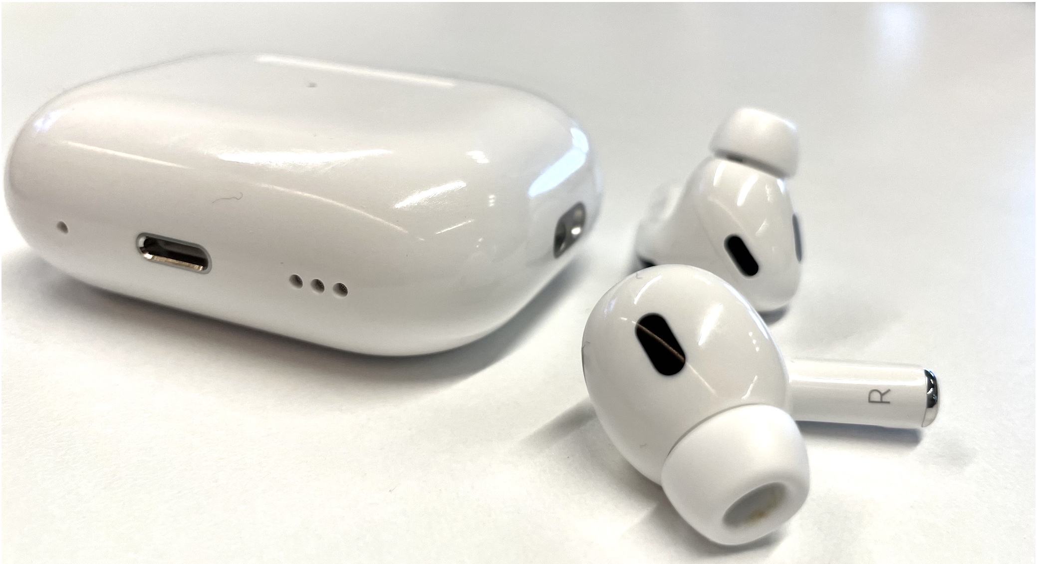 Apple AirPods Pro (2nd Gen) review: Two major upgrades, tamed by one  familiar flaw | ZDNET