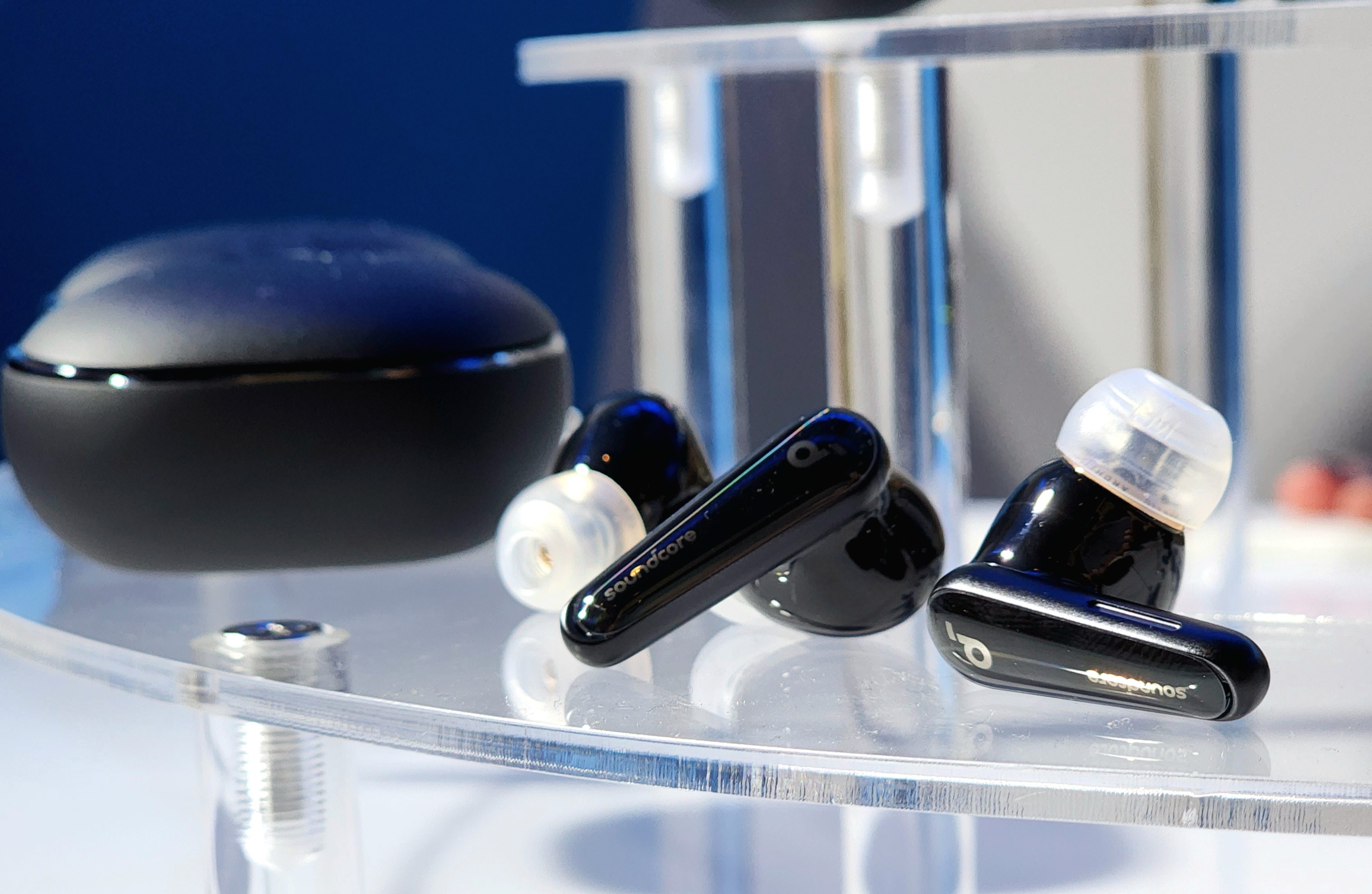 These $149 earbuds solved my biggest problem with Apple's AirPods