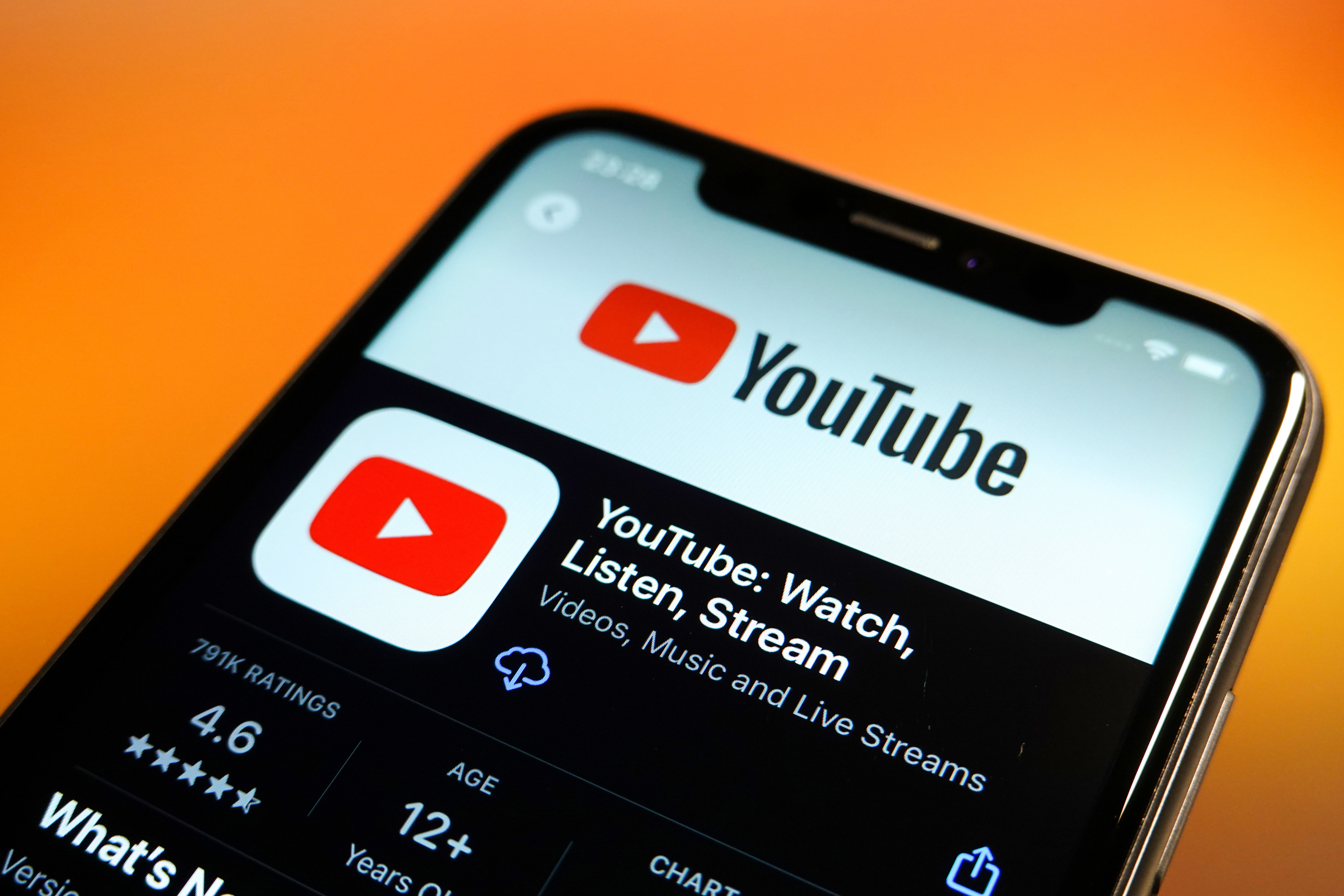 YouTube allonge la pub pour les téléspectateurs et supprime le contrôle par les créateurs 