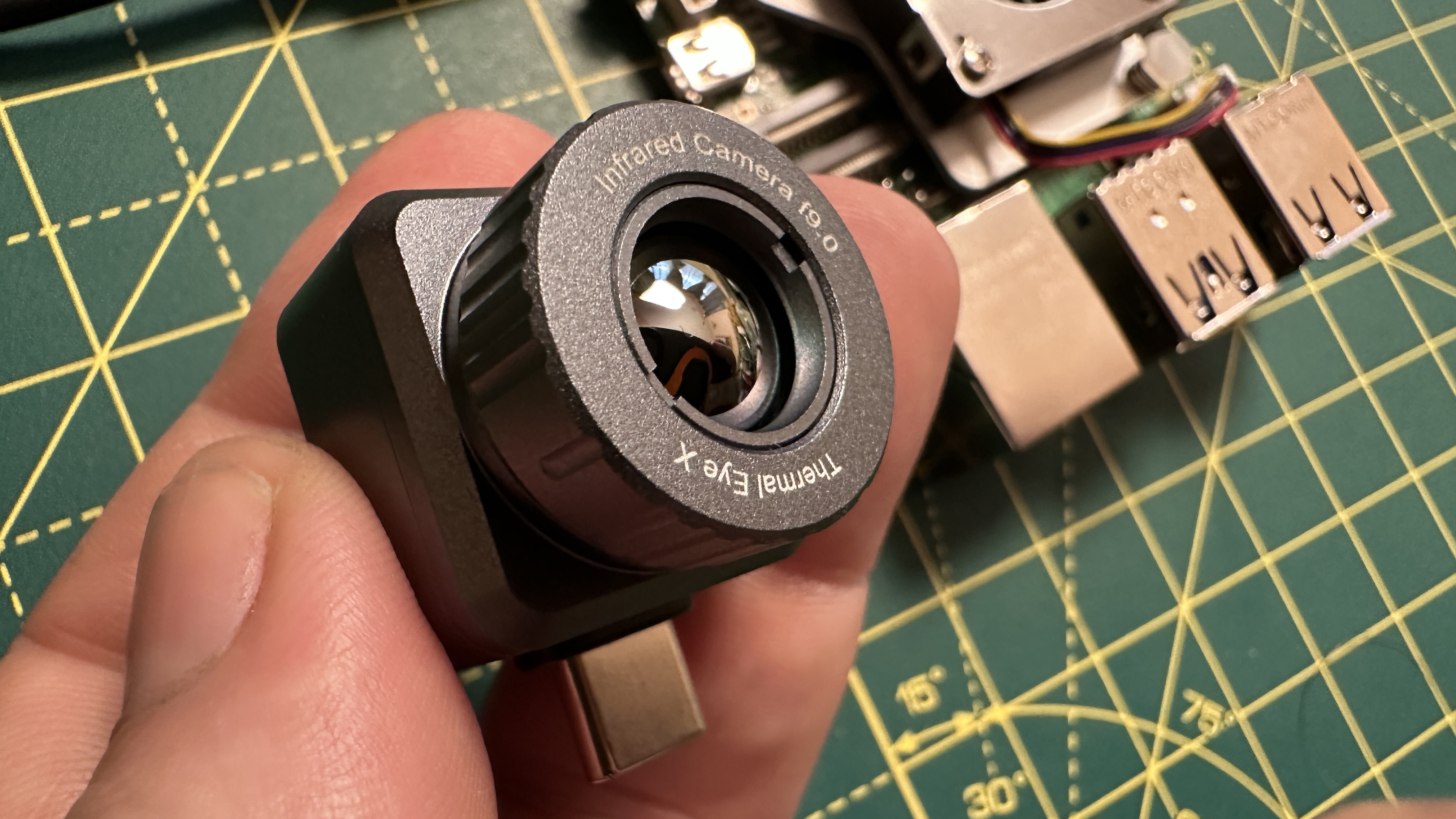Test Xinfrared One XH09 : une caméra thermique pour votre smartphone