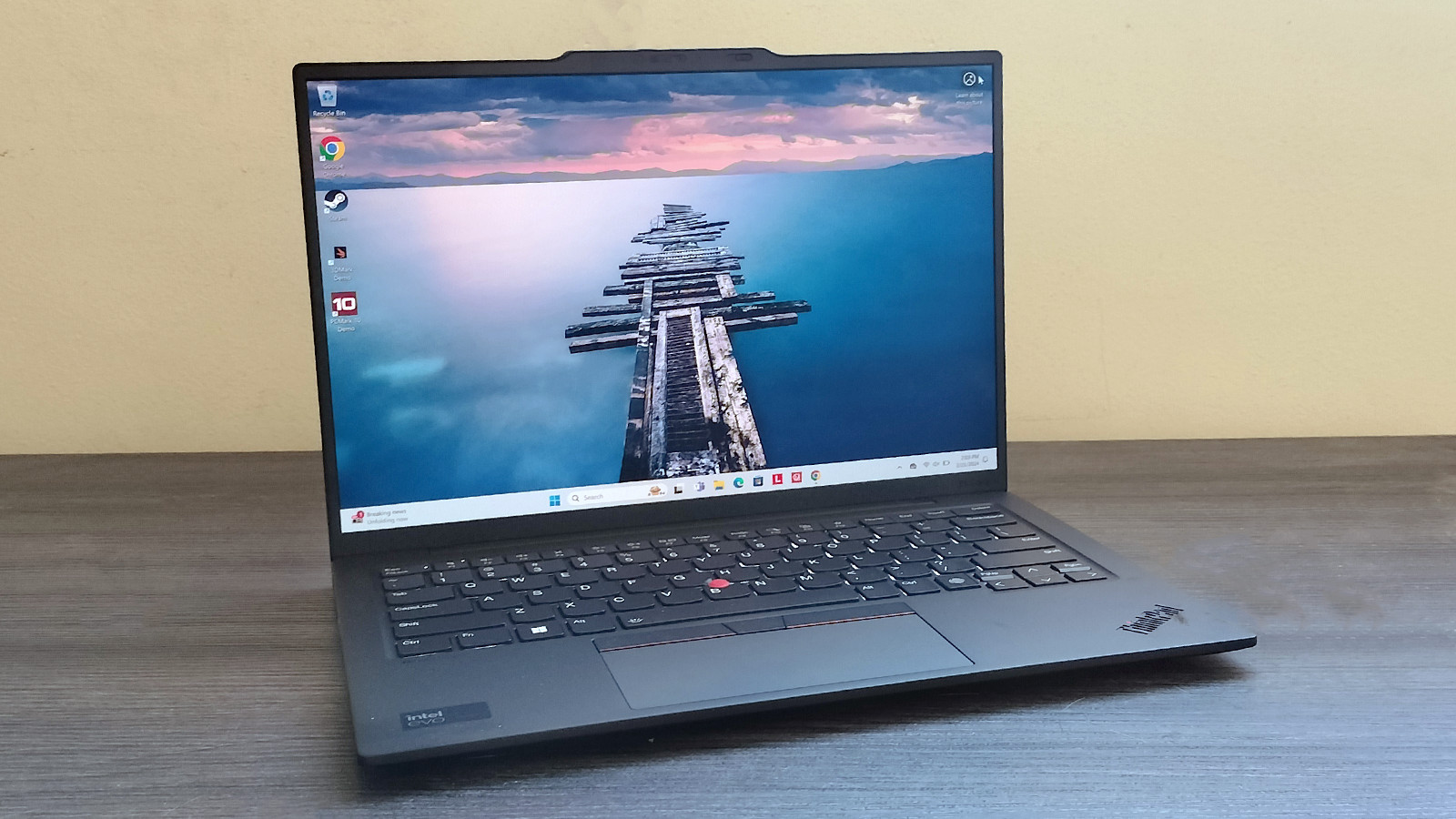 Test Lenovo ThinkPad X1 Carbon Gen 12 : de nouvelles caractéristiques qui font sauter de joie les pros
