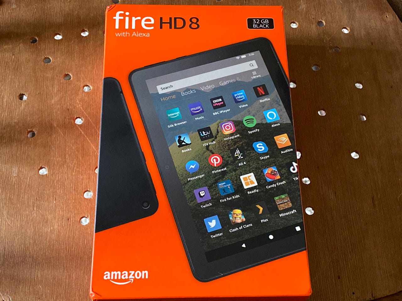 The new Amazon Fire HD 8 (2020)
