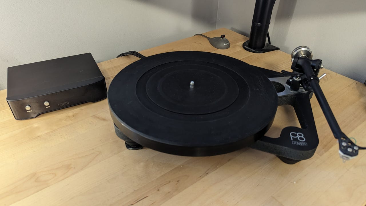 The Rega Planar 8 with the cover removed.