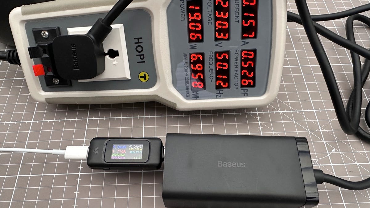 Power output stats of Baseus 67W GaN charger