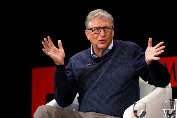 Even Bill Gates chooses Samsung Galaxy Fold over Microsoft Surface Duo