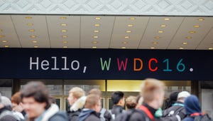 wwdc-crowd-and-exterior-8701.jpg