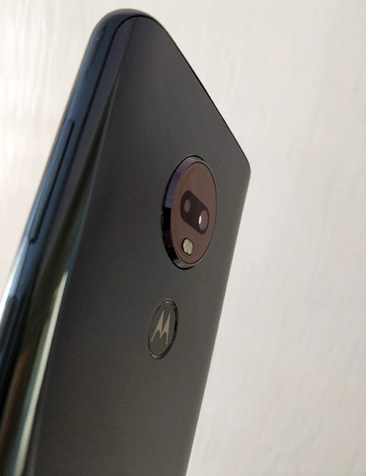 Moto G7 Review (All 3 Models): Which Moto G is Best?