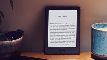 amazon-kindle-with-a-built-in-front-light-white