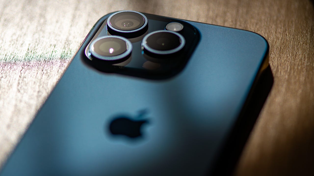 Apple iPhone 15 Pro (in Blue Titanium) camera lenses