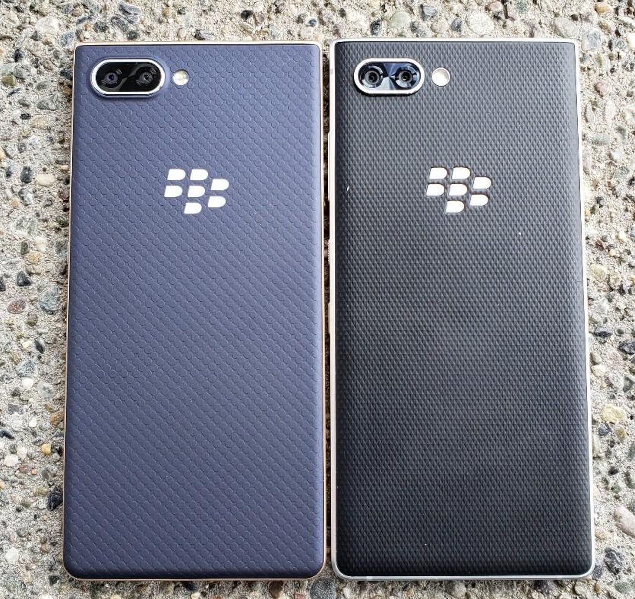 blackberry-key2-le-8.jpg