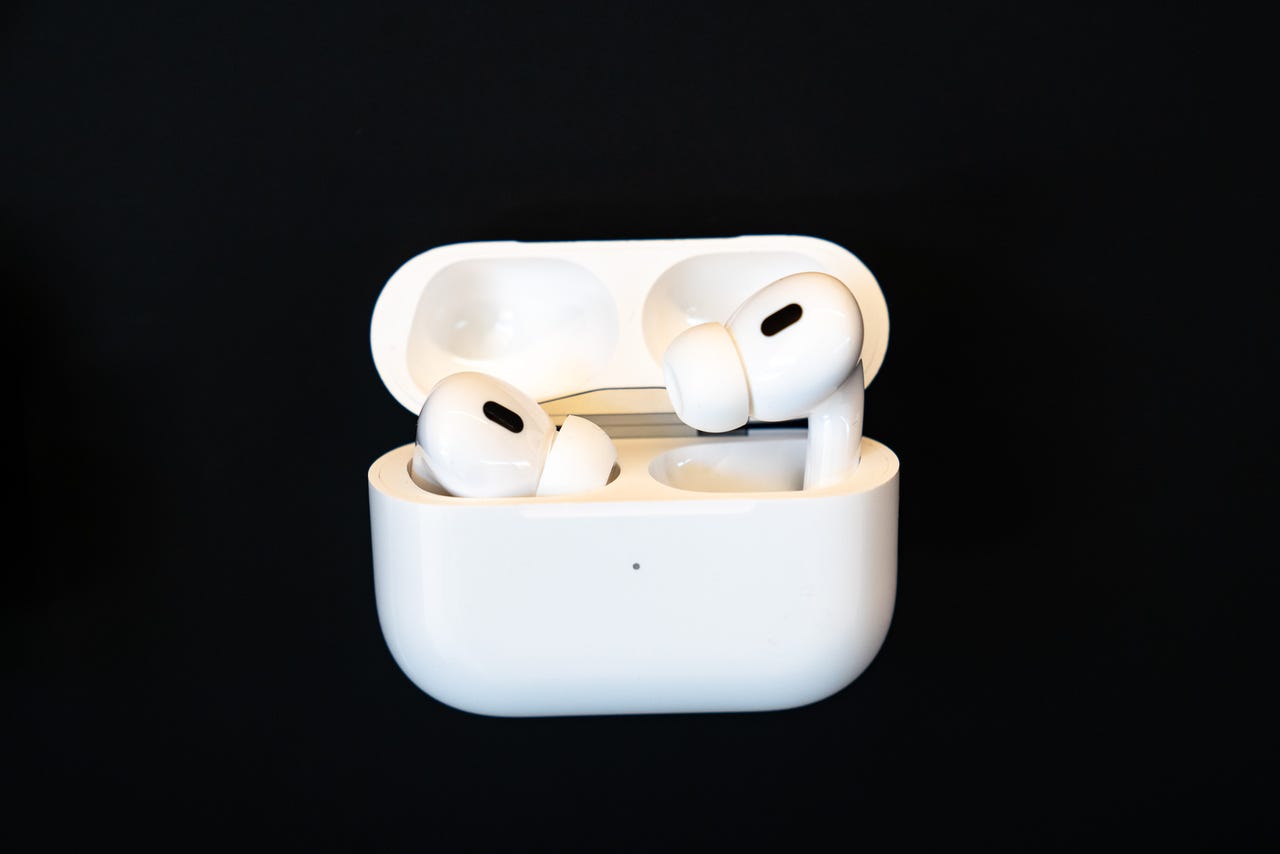 apple-airpods-pro-2