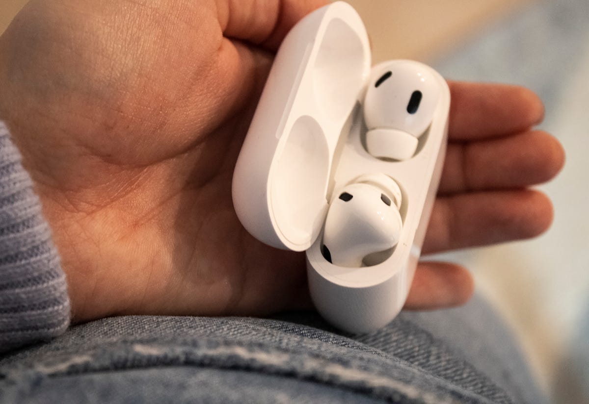 airpods pro 2-in-pocket