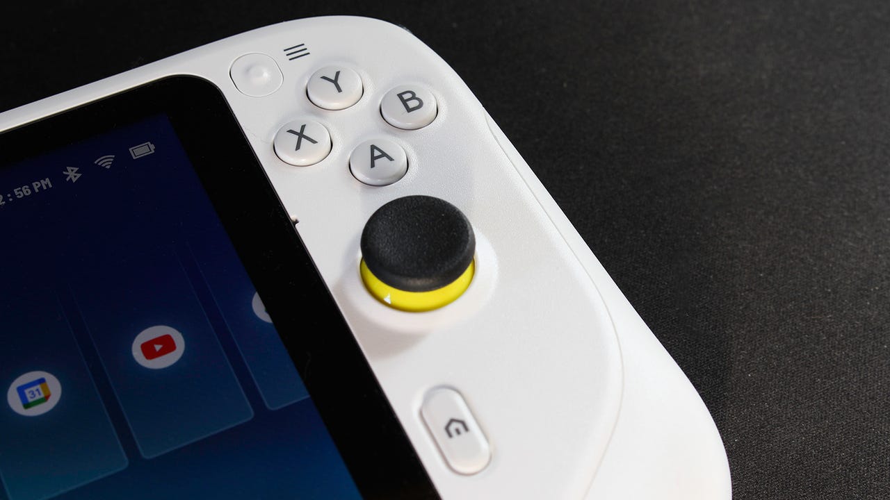 Modded Switch + Android = a perfect handheld cloud gaming device for your  PS5 & Xbox. (and geforce now too.) No need for overpriced Logitech G Cloud.  : r/SwitchPirates