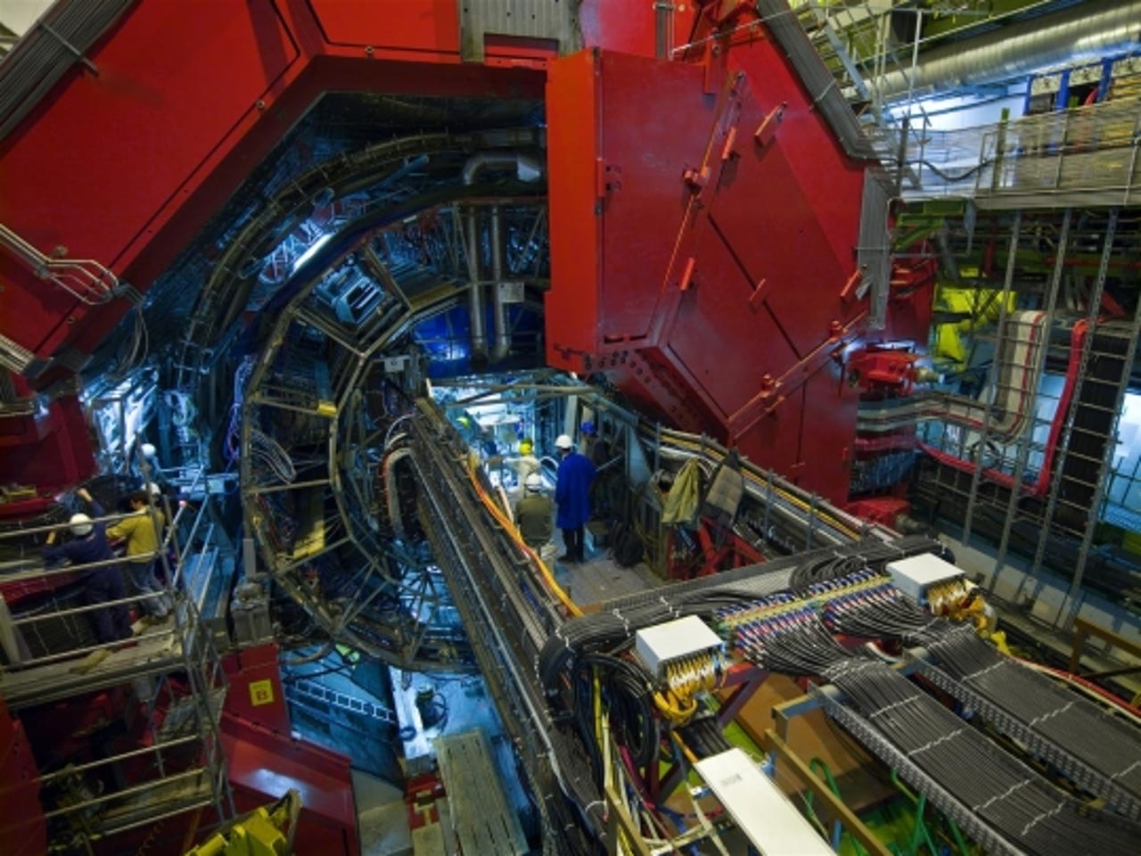large-hadron-collider-tech-photos8.jpg