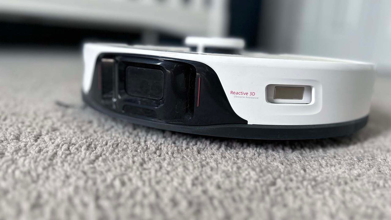 Roborock S8 Pro Ultra review: This 2-in-1 vacuum can do just about  everything