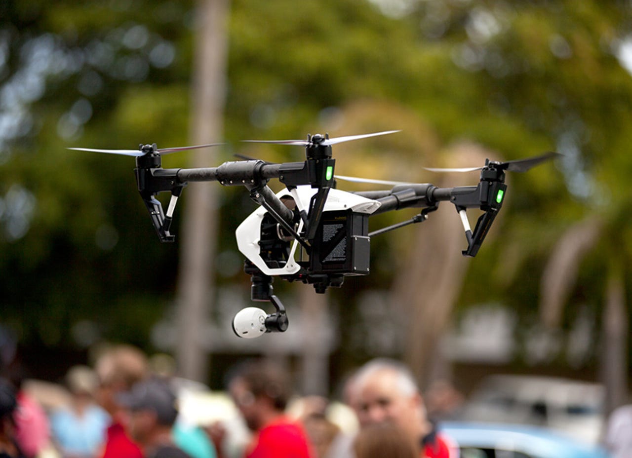quadrocopter-drone2.jpg