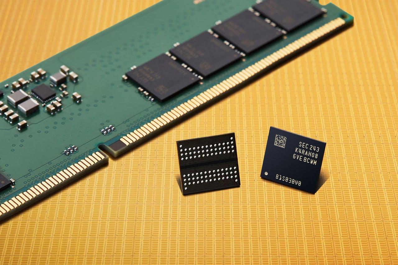 Memory chips next to each other