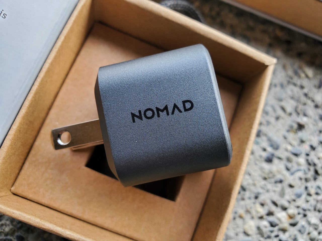 nomad-ipad-129-pro-3.jpg