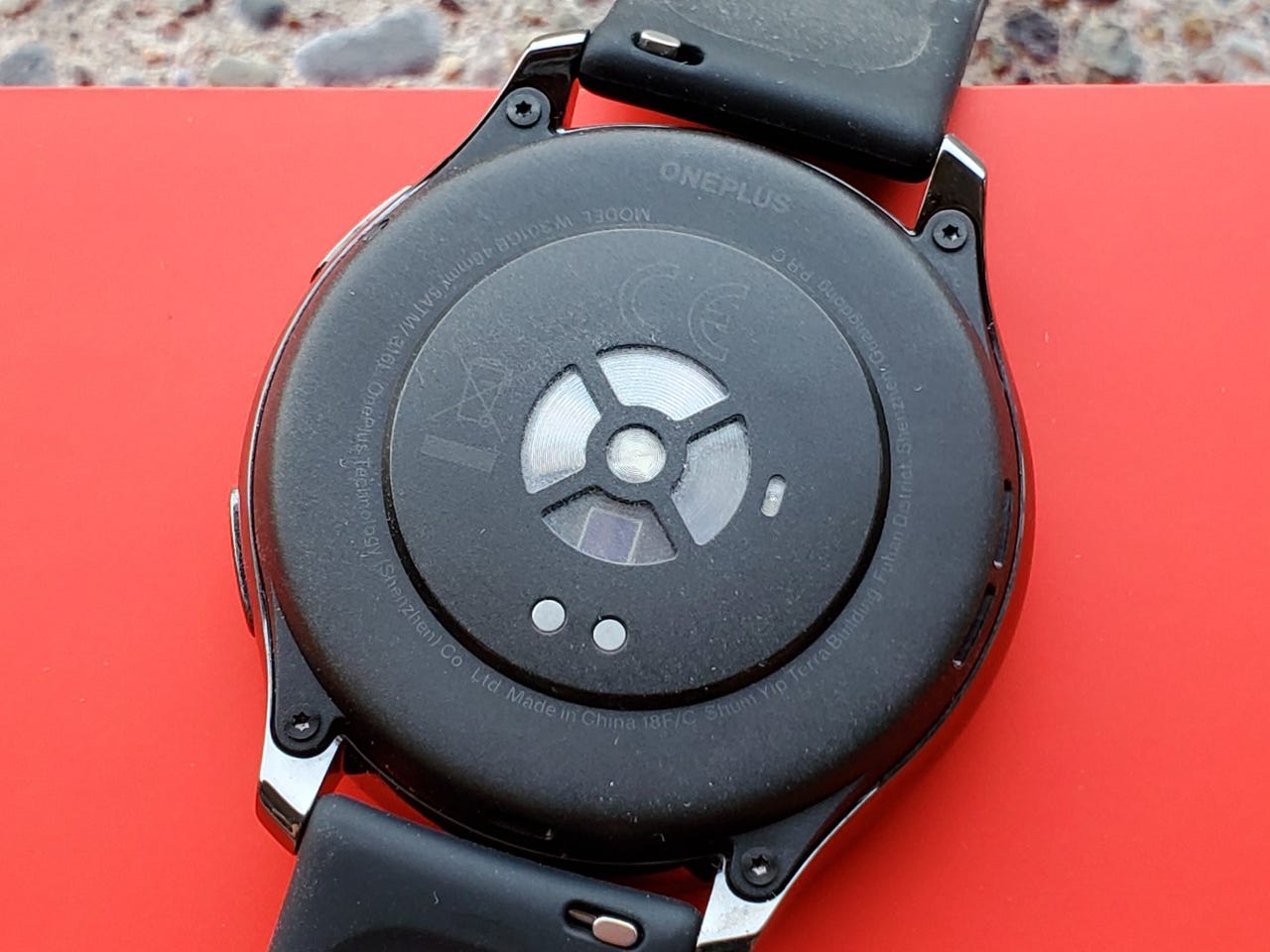 oneplus-watch-1.jpg