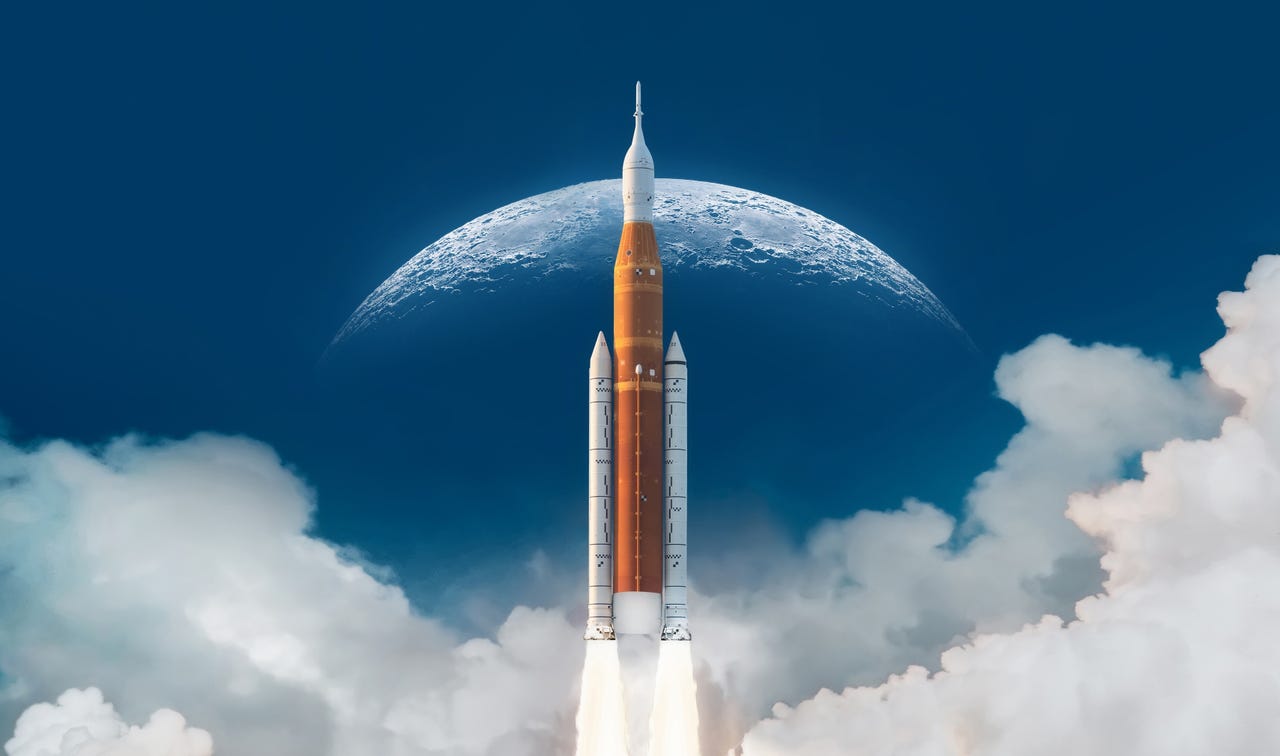 Artemis mission: Orion spaceship completes lunar flyby | ZDNET