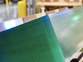 Apple invests $250 million in glass maker Corning