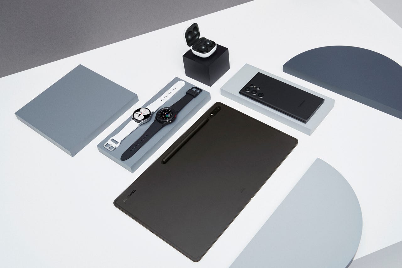 1-018-eco-tab-s8-ultra-graphite-s22-ultra-phantom-black-wearable-hi.jpg
